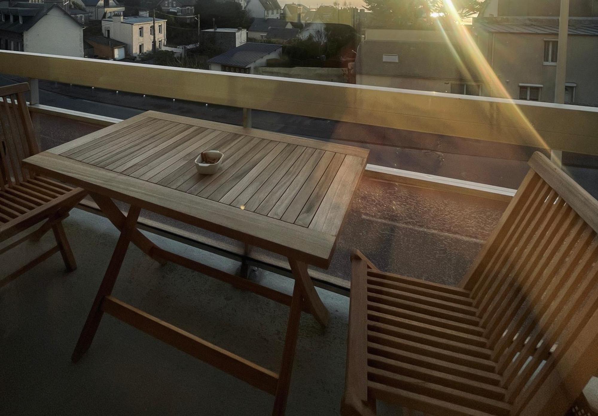 Appartement Vue Mer Proche Plage Et Centre 格朗维尔 外观 照片